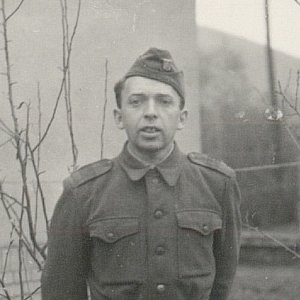 Jediná fotografie M. Oliče z vojenské služby (1950-1952)